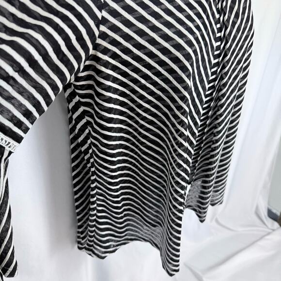 Studio JPR Bell Sleeve Layered Top Size Small - Picture 6 of 11